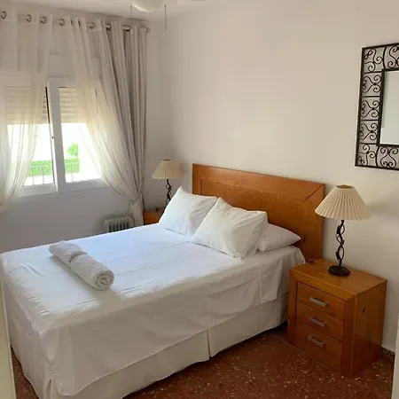 Golden Park Apartment *