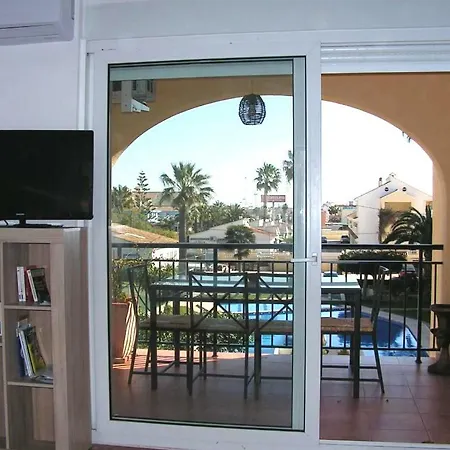Golden Park Apartment